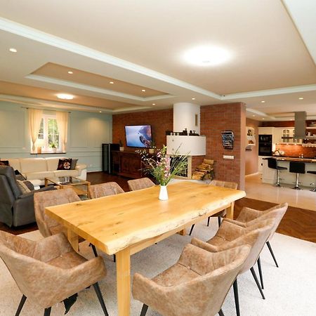 Iseroase House Deluxe Побєдна Екстер'єр фото